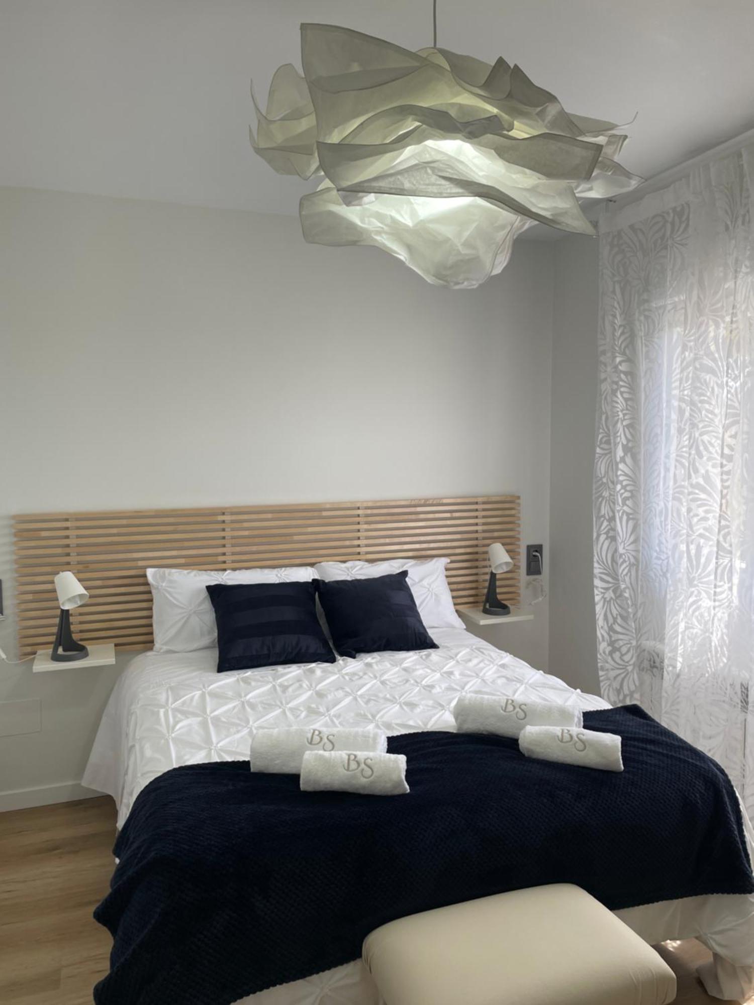 Bulevar Suite Nava de la Asuncion Exteriör bild